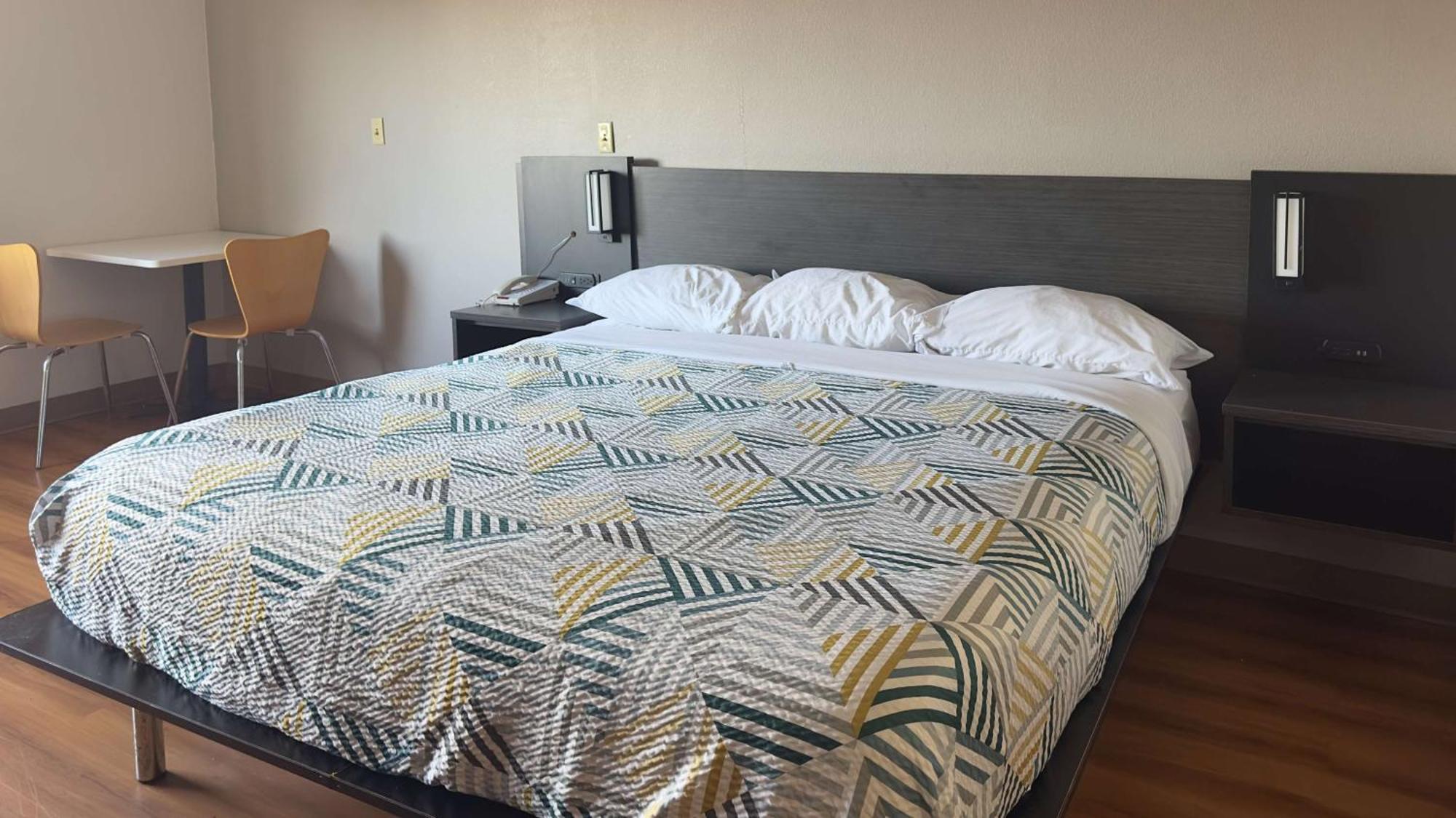 Motel 6-Waterloo, Ia Екстер'єр фото