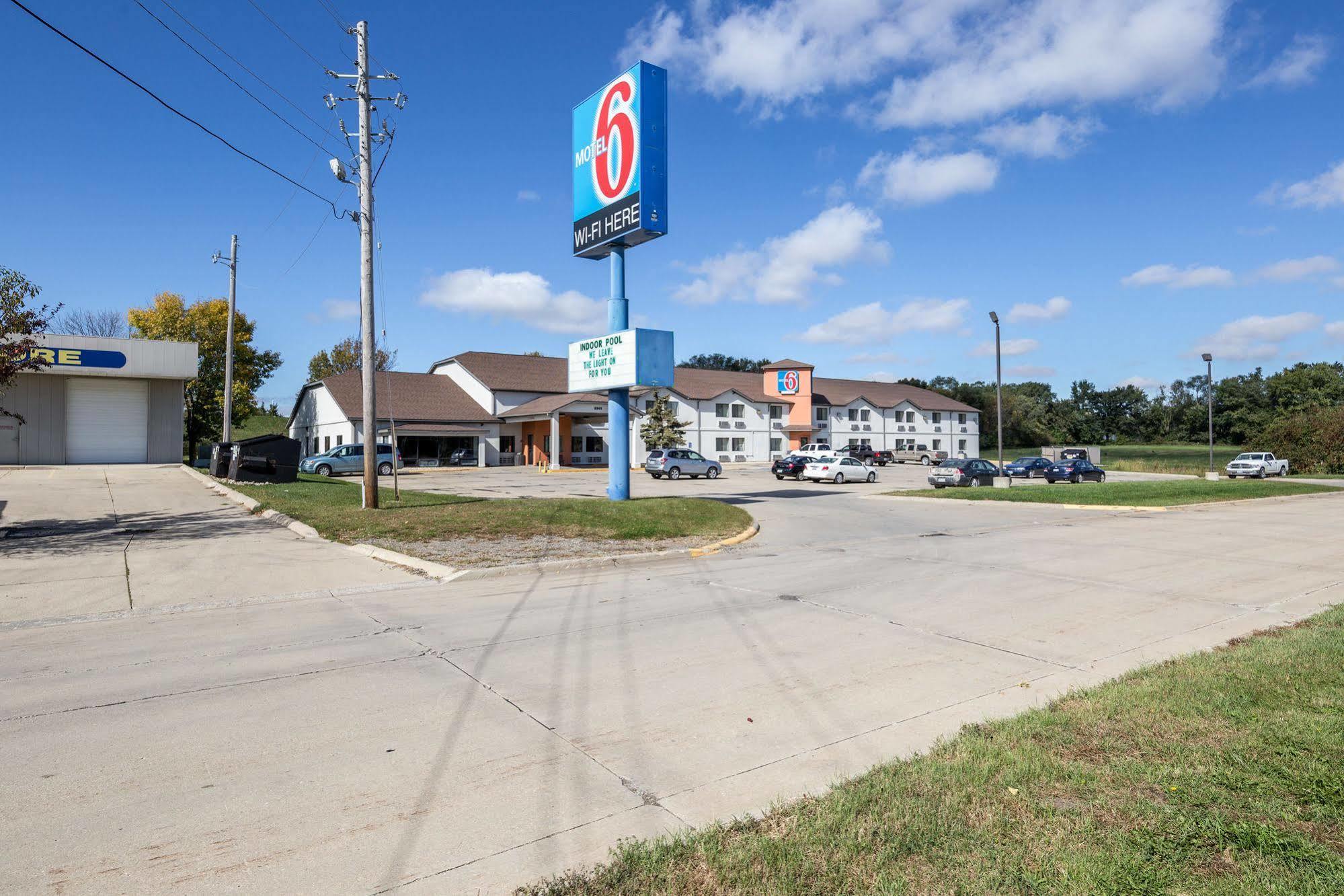 Motel 6-Waterloo, Ia Екстер'єр фото